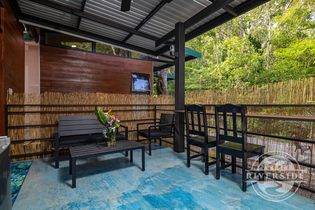 Bed & Breakfast Riverside Manuel Antonio